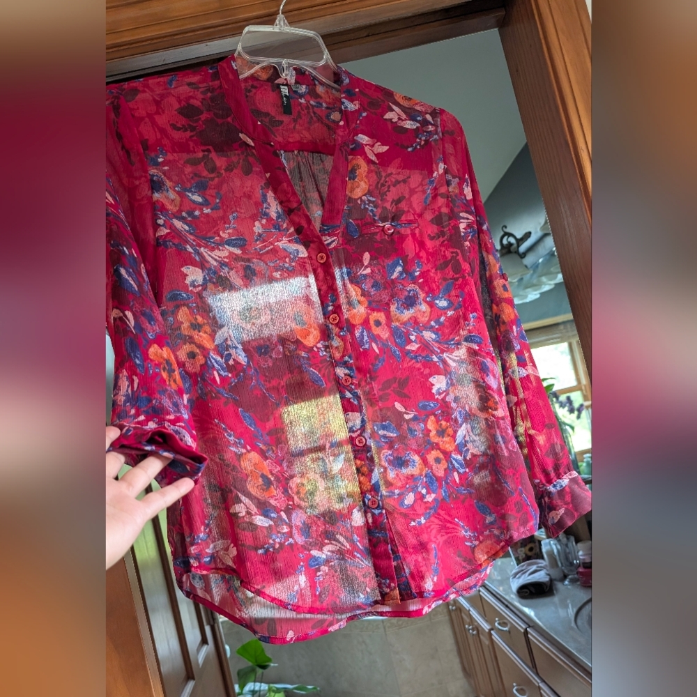 Kut from the Kloth Red and Pink Floral Top